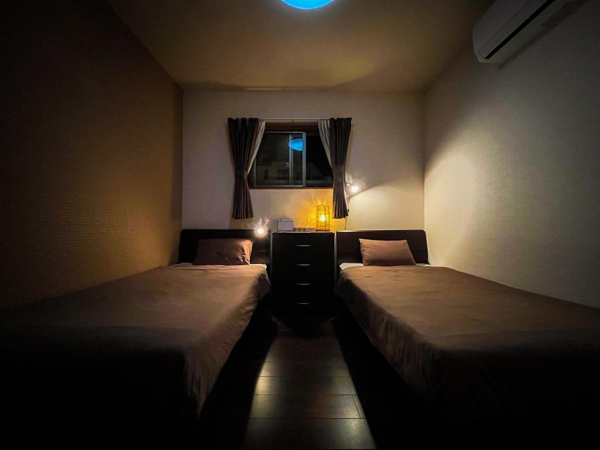 B&B 4 ルームズ 那覇市 エクステリア 写真