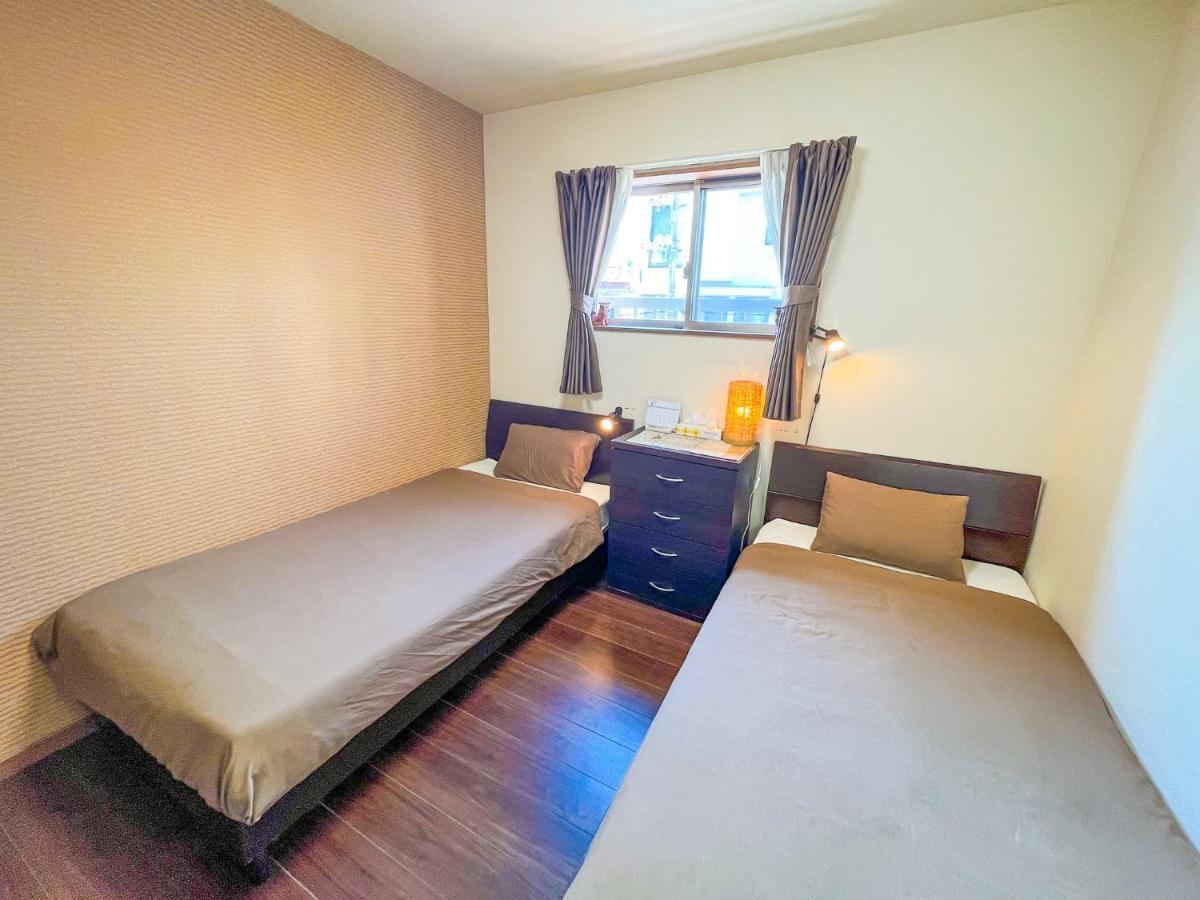 B&B 4 ルームズ 那覇市 エクステリア 写真