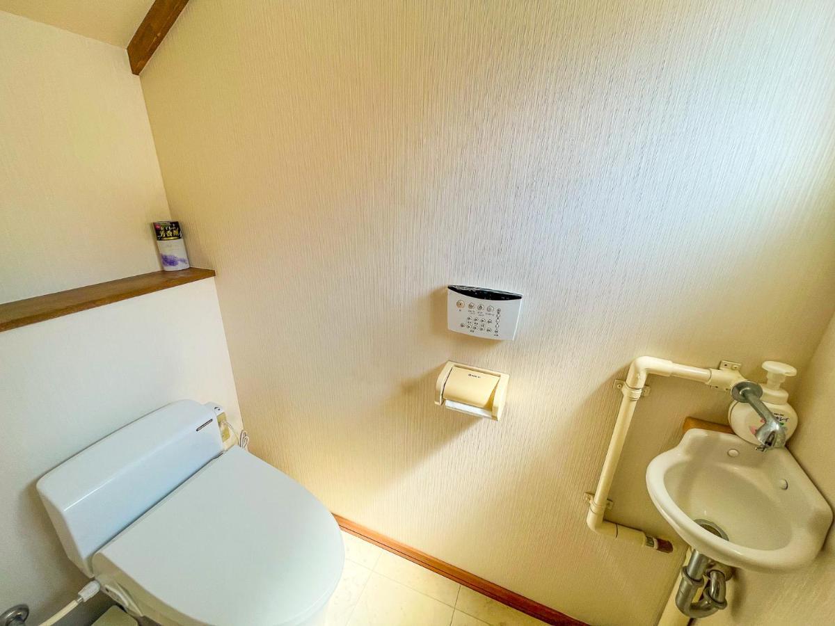 B&B 4 ルームズ 那覇市 エクステリア 写真