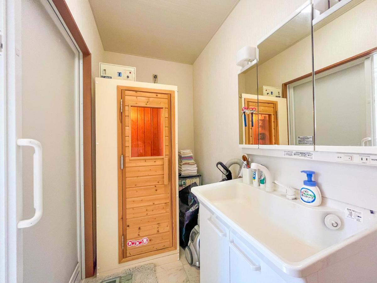 B&B 4 ルームズ 那覇市 エクステリア 写真